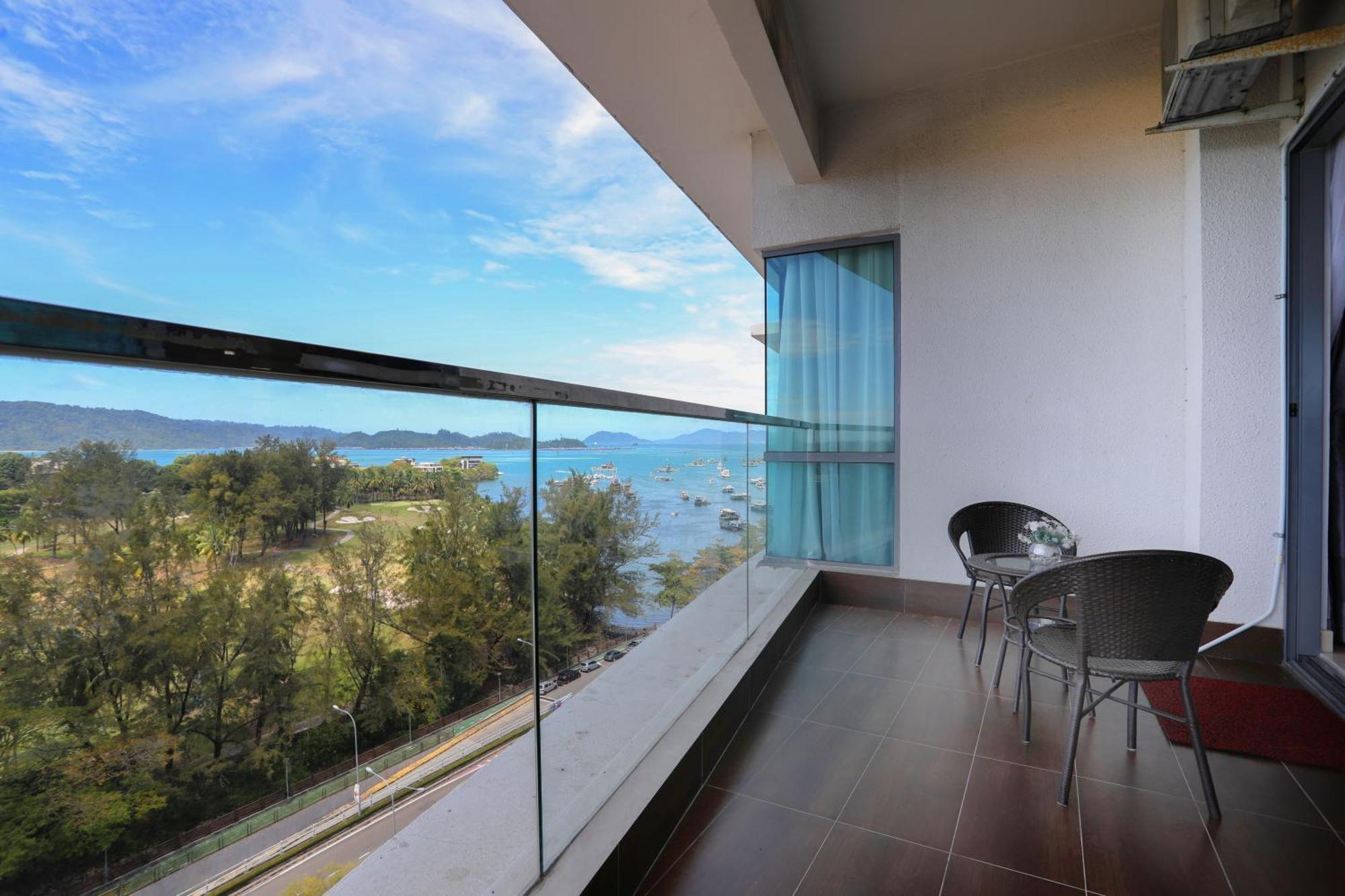 The Loft Residence At Imago Kk Times Square Kota Kinabalu Bagian luar foto